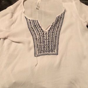 White Aeropostale peasant top